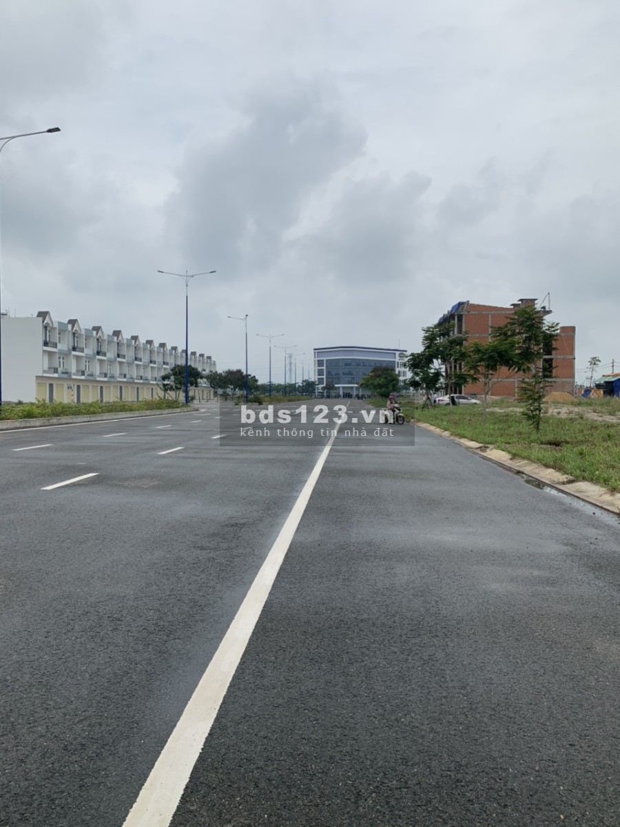 Đất nền thương mại cam kết sinh lời, đất trong lòng khu công nghiệp giá tốt 10 lô đẹp nhất