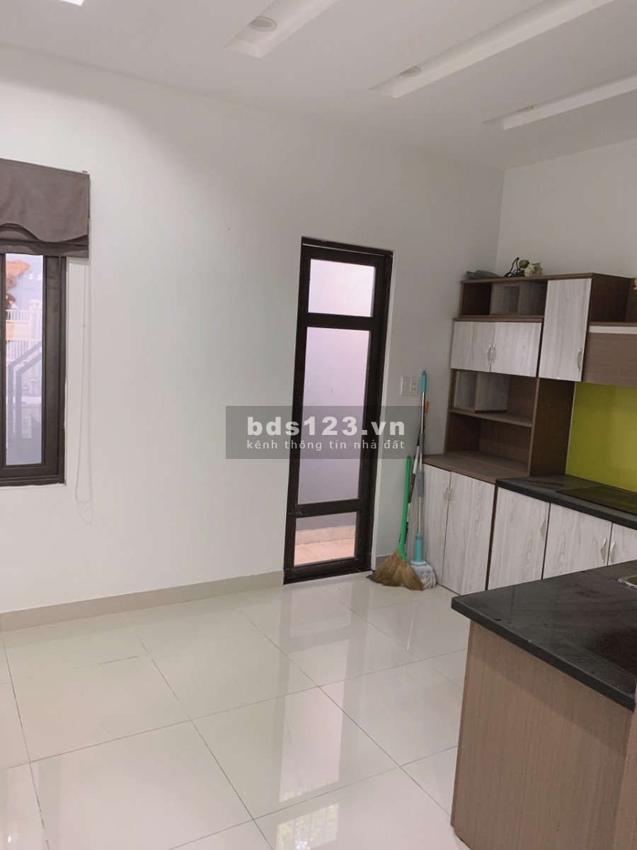 Bán nhà 2 tầng kiệt Nguyễn Hoàng gần Nguyễn Văn Linh giá bán chỉ 2,9 Tỷ