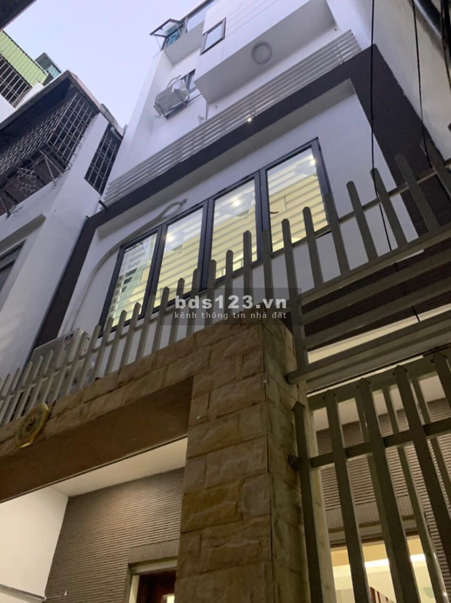 Bán tòa căn hộ cho thuê 5 tầng x 59m2 ngõ 508 Đường Láng giá 8,7 tỷ. LH 0912442669