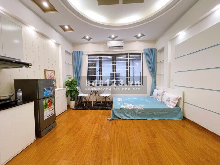 Bán tòa căn hộ cho thuê 5 tầng x 59m2 ngõ 508 Đường Láng giá 8,7 tỷ. LH 0912442669