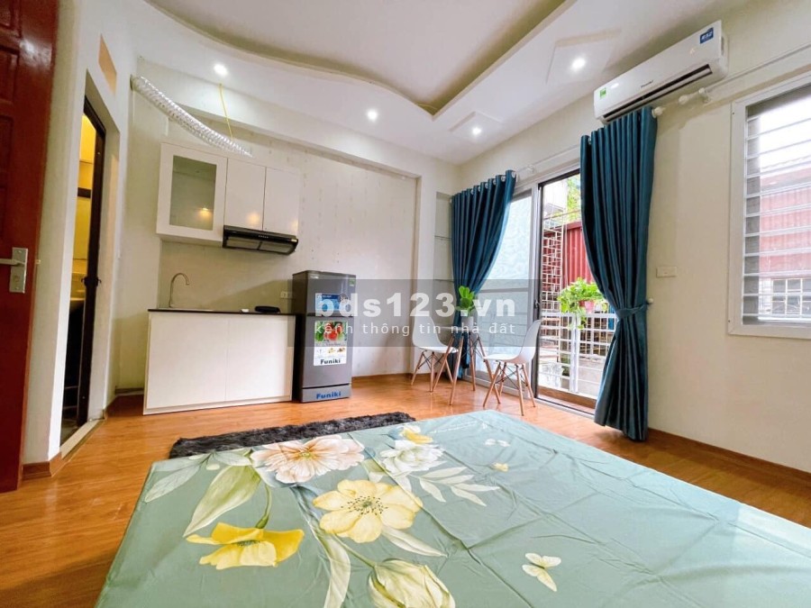 Bán tòa căn hộ cho thuê 5 tầng x 59m2 ngõ 508 Đường Láng giá 8,7 tỷ. LH 0912442669
