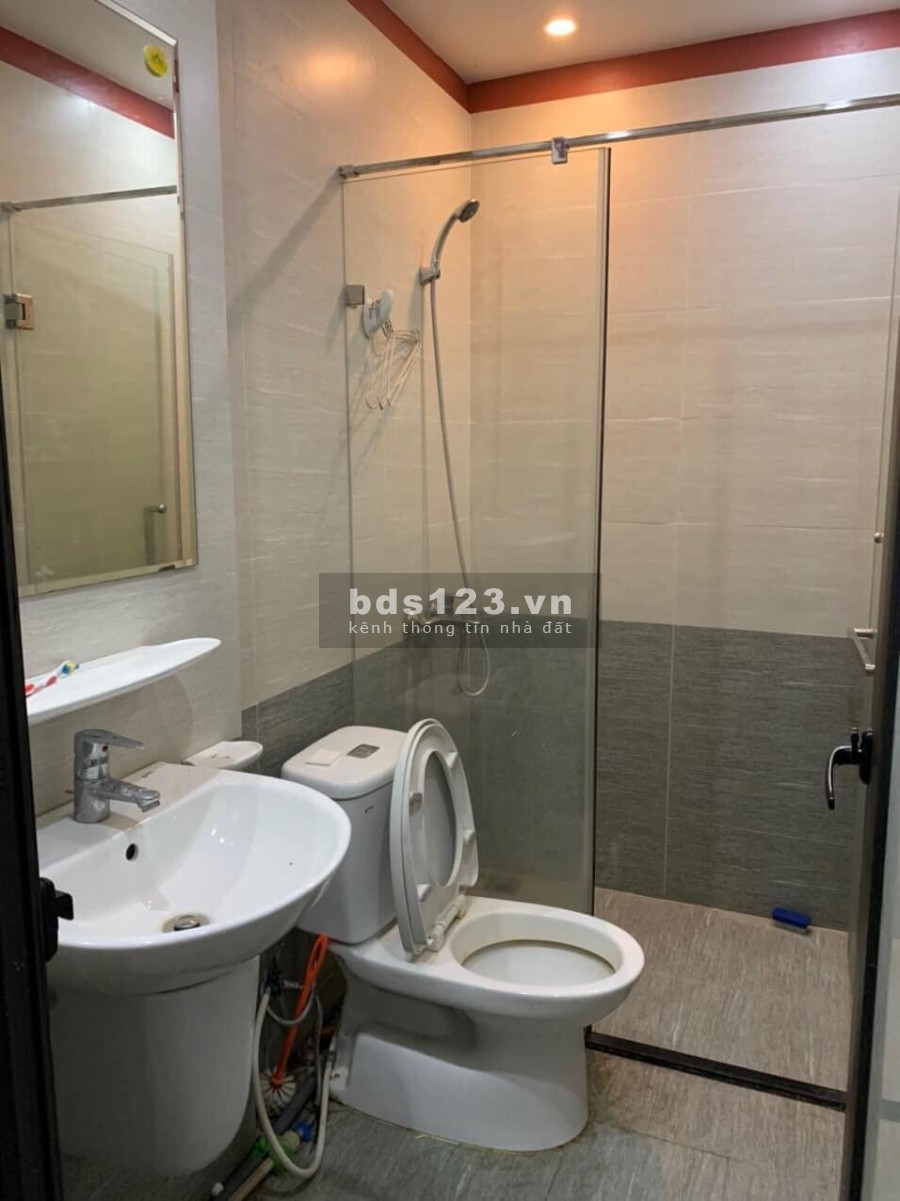 Bán tòa căn hộ cho thuê 5 tầng x 59m2 ngõ 508 Đường Láng giá 8,7 tỷ. LH 0912442669