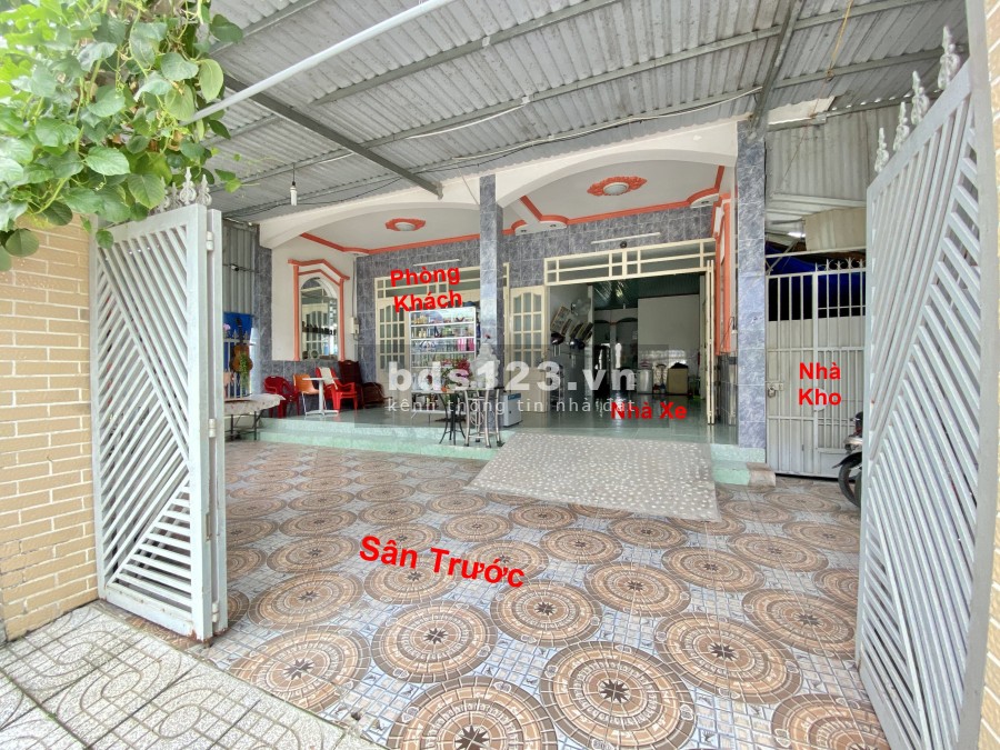 Bán nhà chính chủ sổ đỏ trung tâm huyện Củ Chi TP.HCM dtsd 252m2 3PN giá bán 6.8 tỷ