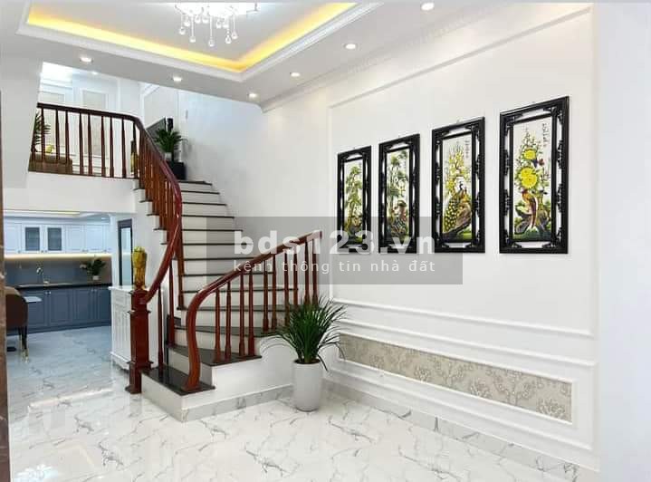 Nhà đẹp mặt phố Tô Hiệu, kinh doanh văn phòng, dtsd 82m2, 4 tầng mặt tiền 9m