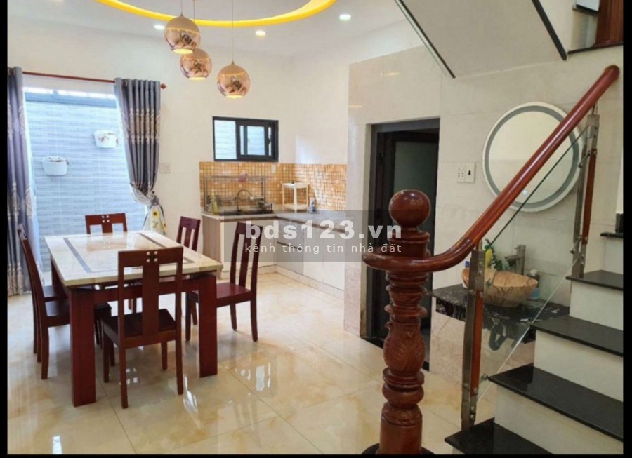 Bán Nhà 2 tầng Phạm Thế Hiển, P4, Quận 8, diện tích sử dụng 55m2, giá chỉ 3.92 tỷ