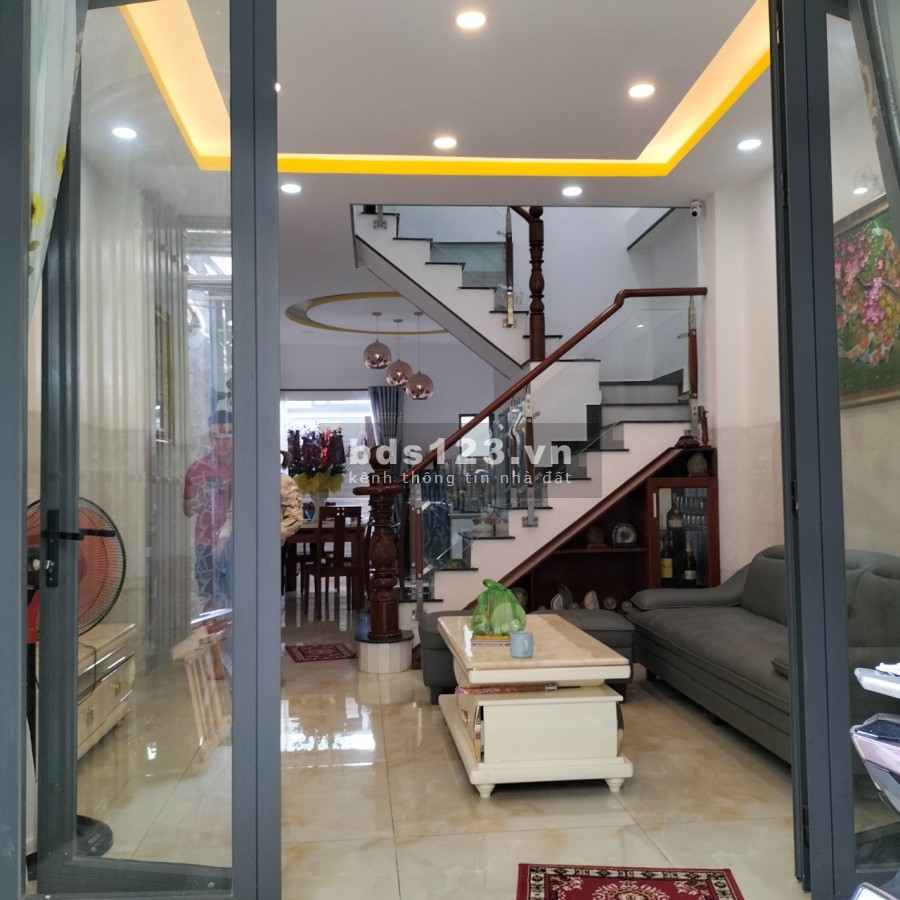 Bán Nhà 2 tầng Phạm Thế Hiển, P4, Quận 8, diện tích sử dụng 55m2, giá chỉ 3.92 tỷ