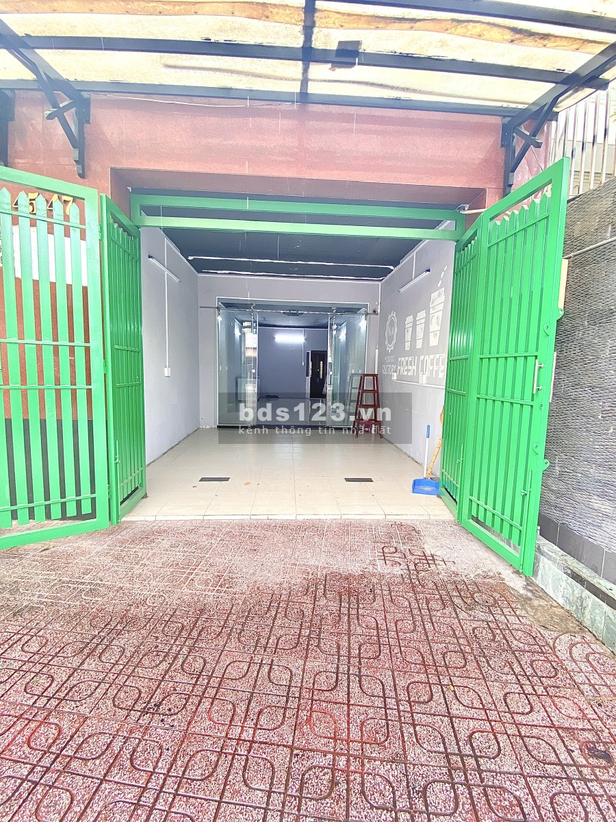 Cho thuê mặt bằng dtsd 48m2 mặt tiền đường Dương Quang Đông, lối đi riêng, mặt bằng lớn