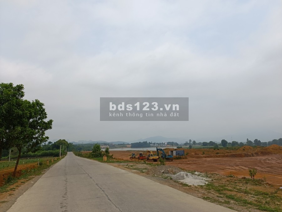 Bán nhanh 600m đất nghỉ dưỡng ngay hồ Đồng Chanh, Lương Sơn - Hoà Bình