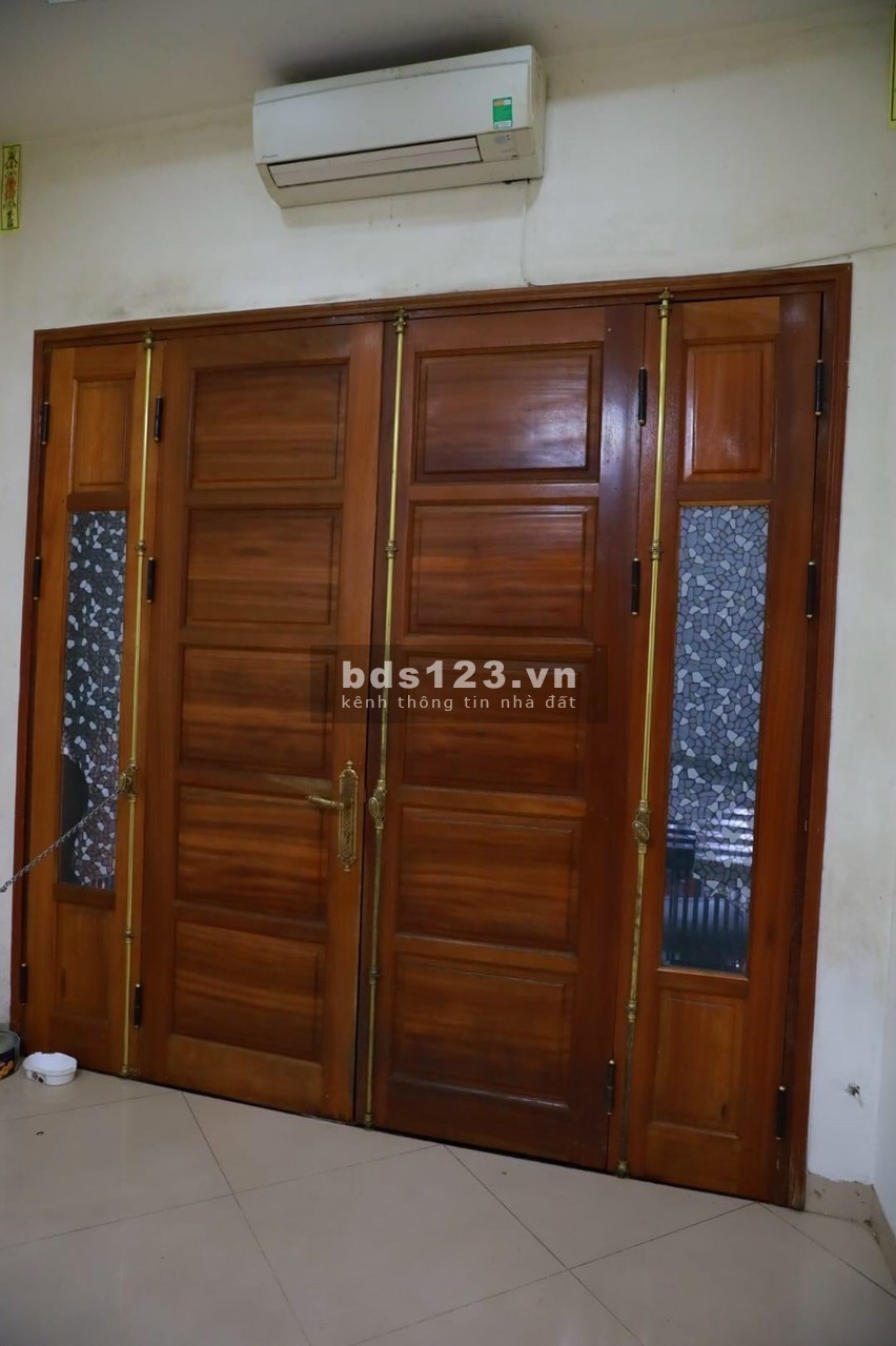 Bán nhà nguyên căn ngõ 344 Ngọc Thuỵ Quận Long Biên, còn mời, vào ở được ngay