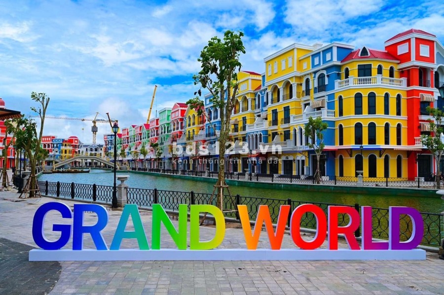 Bán Condotel Grand World Phú Quốc-C/Hộ khách sạn mini 5* giá CĐT 2tỷ63 có HĐ cho thuê 780tr 03 năm