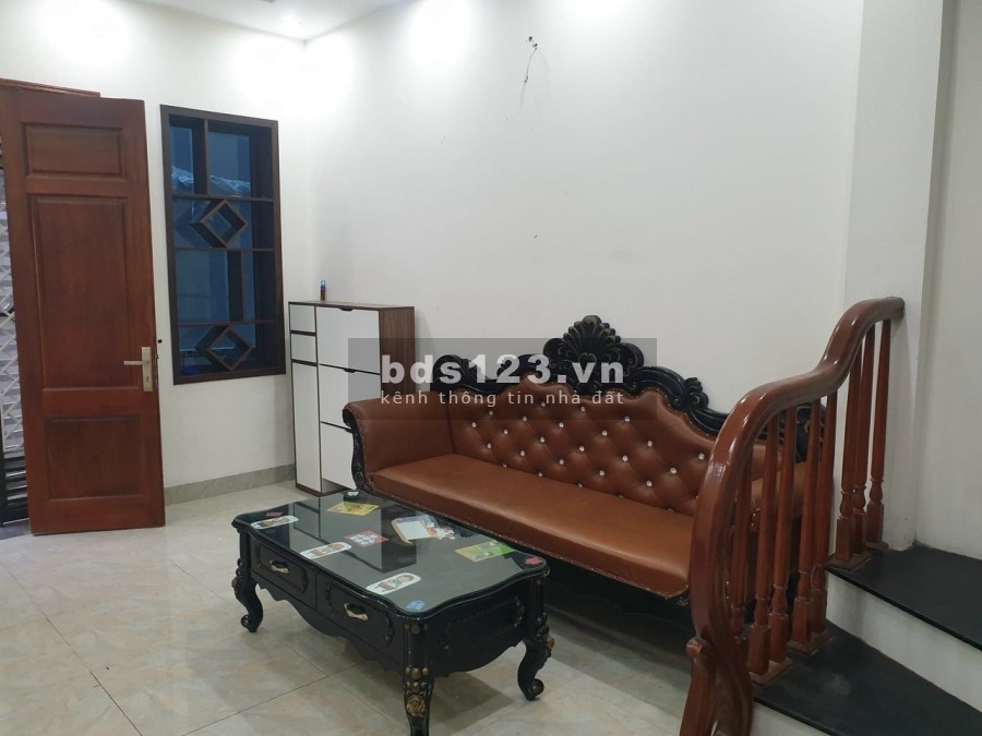Cần tiền bán gấp nhà Văn La, Hà Đông, 30m2 x 4 tầng, 3 ngủ, giá bán nhỉnh 3 tỷ