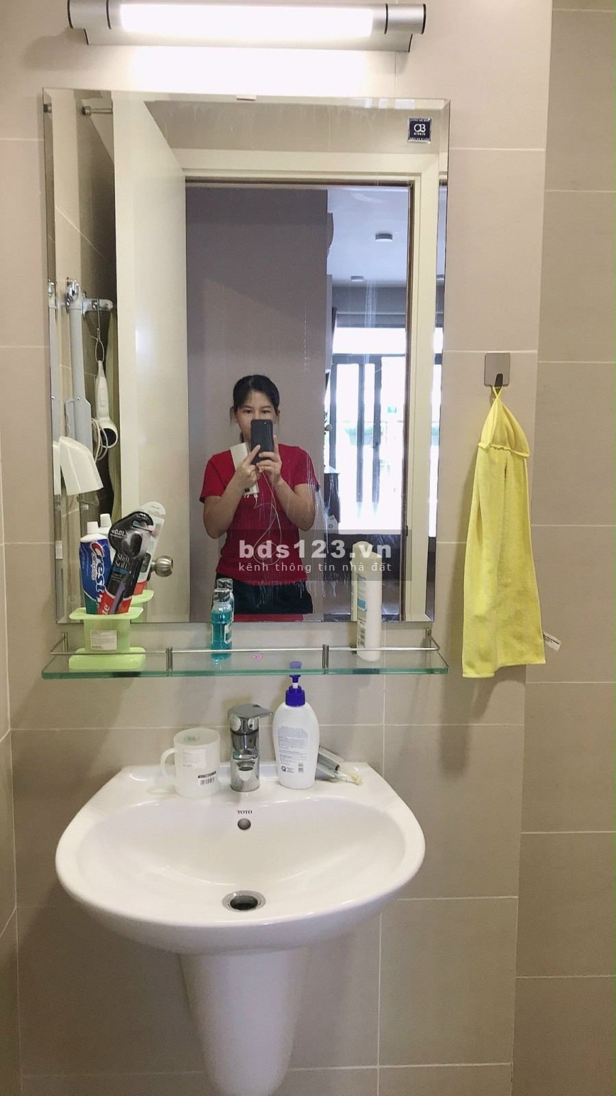 Cần share lại 1 phòng trống trong căn hộ đầy đủ tiện nghi liên hệ 0937696216