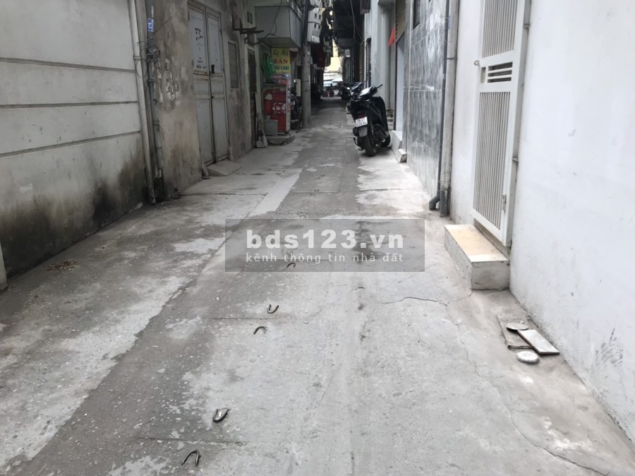 Bán nhà 3 tầng, ngõ thông lô góc 2 mặt thông thoáng diện tích 44m2, mặt tiền 6,8m kinh doanh đỉnh.