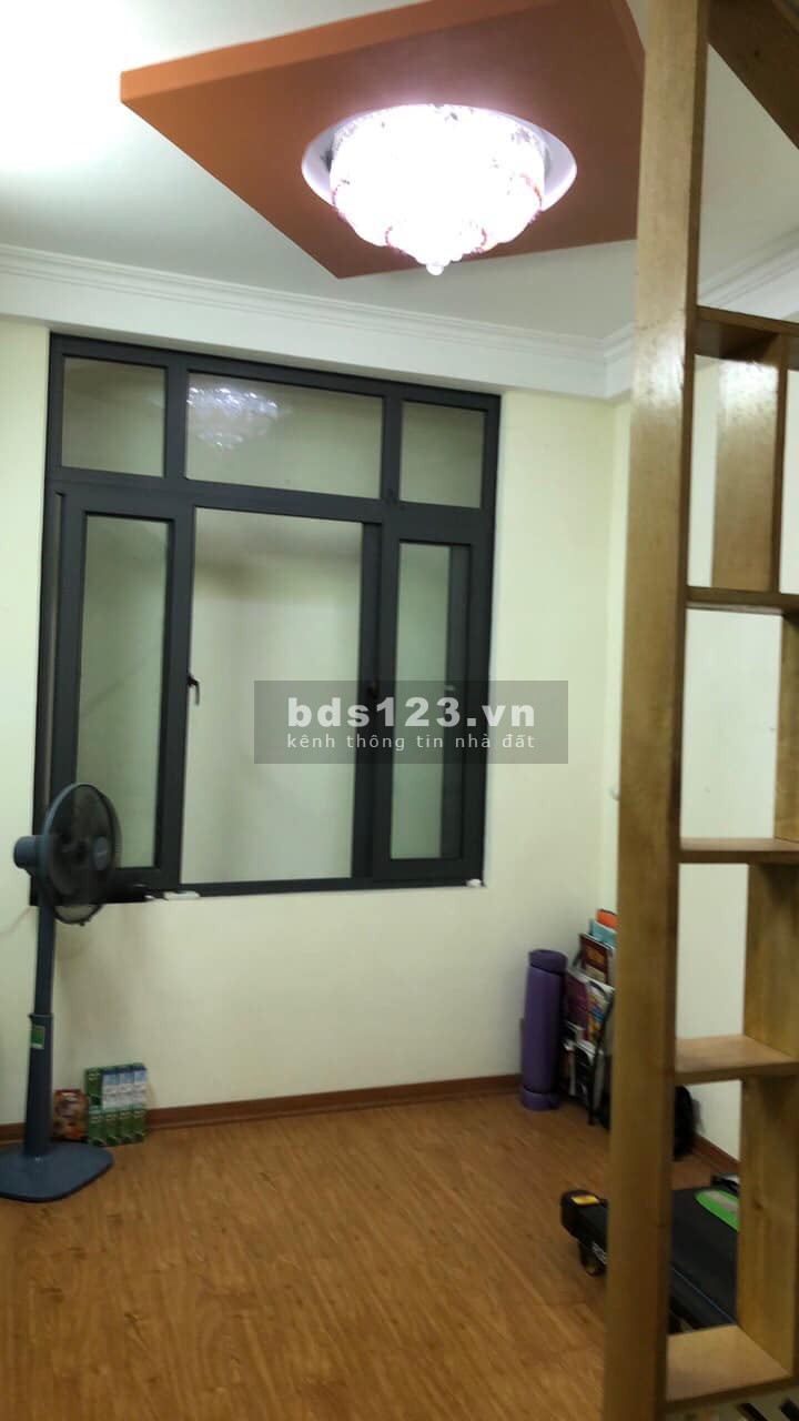 Bán nhà đẹp 4 tầng x 36m2 phố Bùi Xương Trạch giá 4,05 tỷ. LH 0912442669