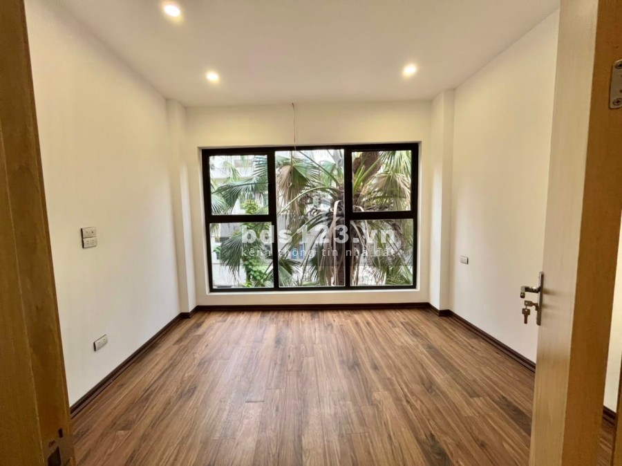 Bán nhà PL mới đẹp ở luôn 36m2 x 5 tầng ngõ 279 Đội Cấn giá 5,5 tỷ liên hệ 0912442669