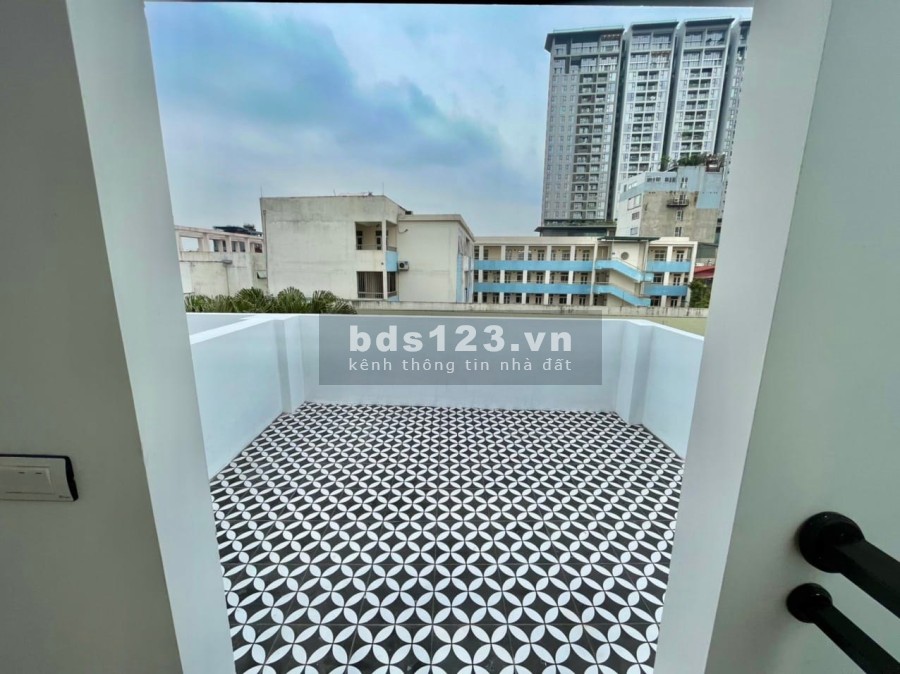 Bán nhà PL mới đẹp ở luôn 36m2 x 5 tầng ngõ 279 Đội Cấn giá 5,5 tỷ liên hệ 0912442669