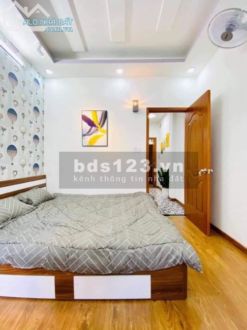 Bán gấp hẻm xe hơi hiếm có Hoàng Văn Thụ diện tích lớn giá cực rẻ 79m2 giá nhỉnh 8 tỷ