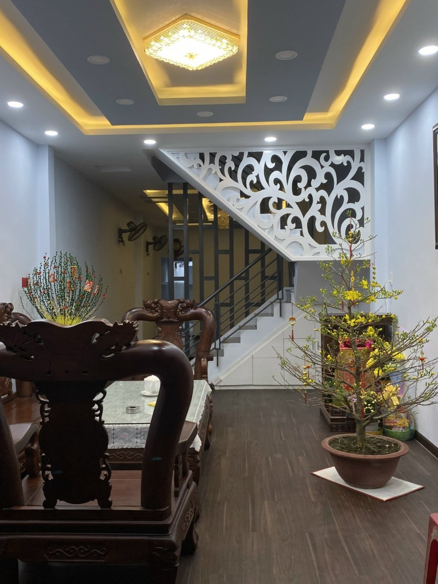 Diện tích sử dụng 60m2 hẻm xe hơi Quận Tân Phú giá chỉ 2,7 tỷ pháp lý chính chủ