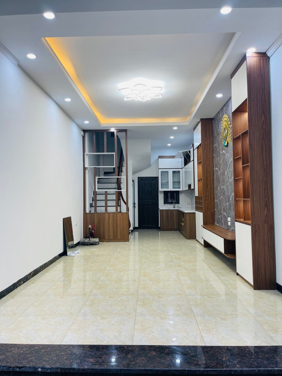 Bán nhà Văn Quán 4 chỗ vào nhà thoải mái siêu đẹp ở luôn, dtsd 45m2, 5 tầng, giá 5,x tỷ