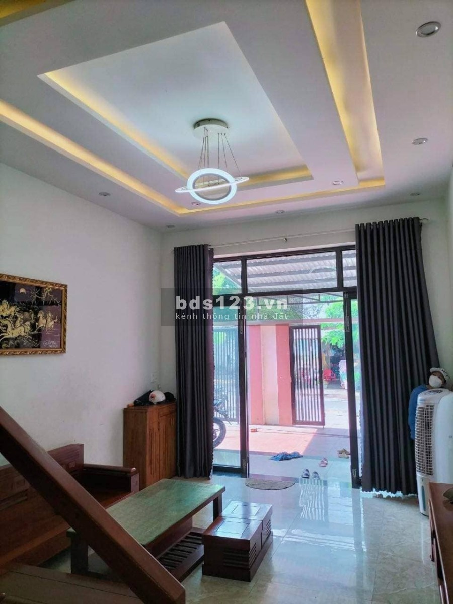 Cần bán nhà 2 tầng kiet Võ Văn Kiệt khu phân lô vỉa hè rộng, dân cư đông đúc, giá tốt