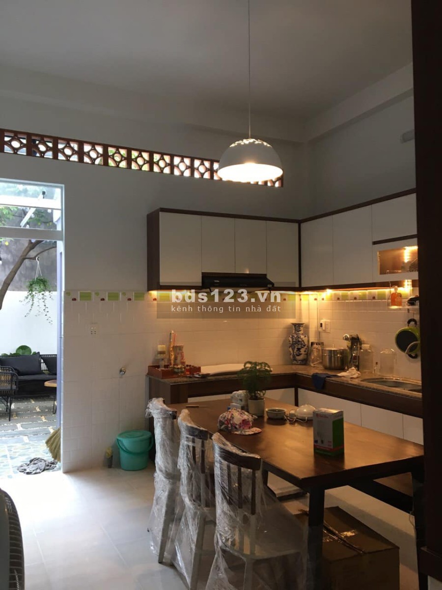 Bán nhà 2 tầng, diện tích 80m2, giá 4.9 tỷ, thương lượng chính chủ phường 7, Quận 8