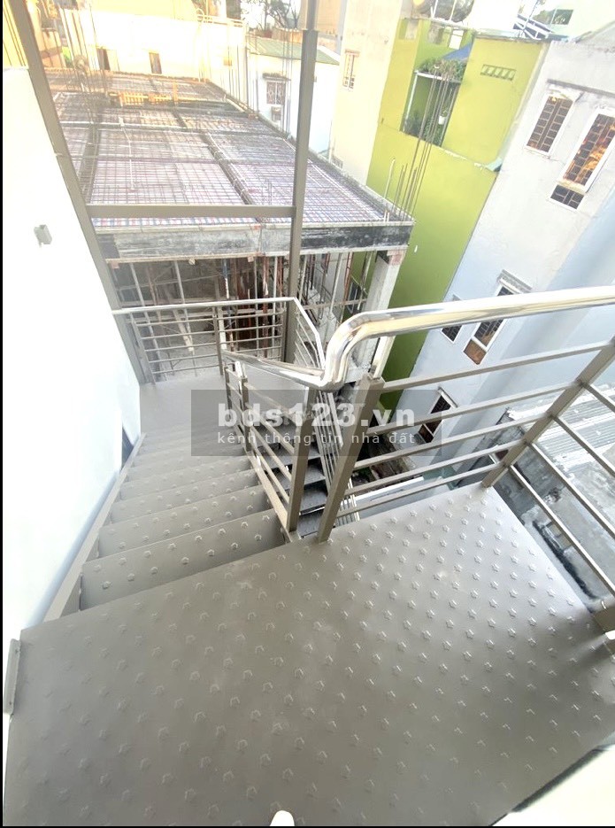 Chính chủ cho thuê phòng trọ giá rẻ mới xây tại Trần Bình Trọng P2 Quận 5