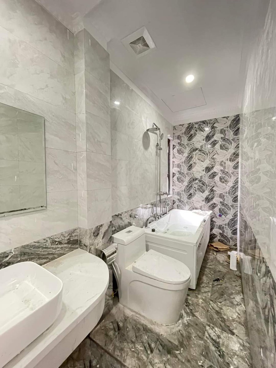 Bán nhà Thanh Xuân, 7 tầng thang máy, thiết kế châu Âu, ô tô tránh, dt 40m2, giá thương lượng