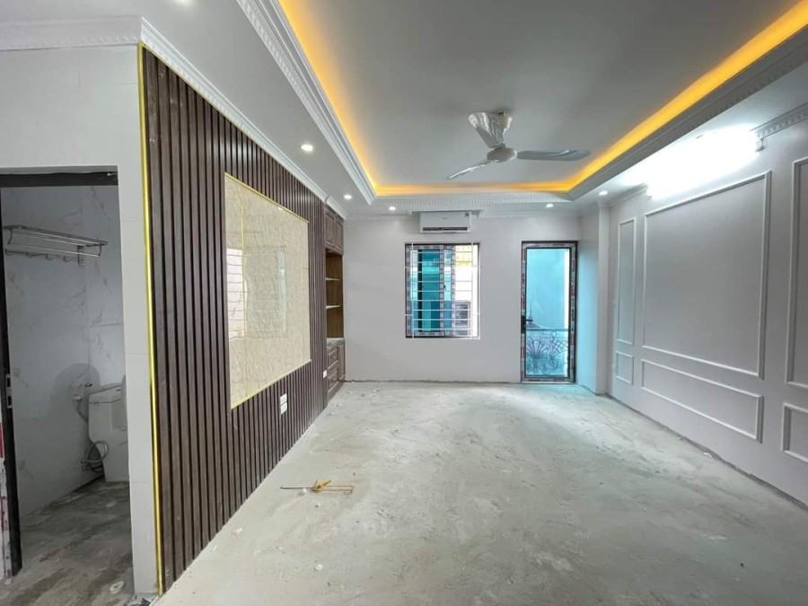 Bán nhà Thanh Xuân, 7 tầng thang máy, thiết kế châu Âu, ô tô tránh, dt 40m2, giá thương lượng