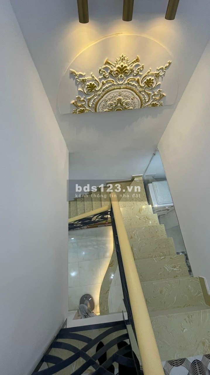 Đón em siêu phẩm full nội thất cao cấp về ở khách ơi, giá tốt 28m2 2 tầng chỉ 3tỷ35