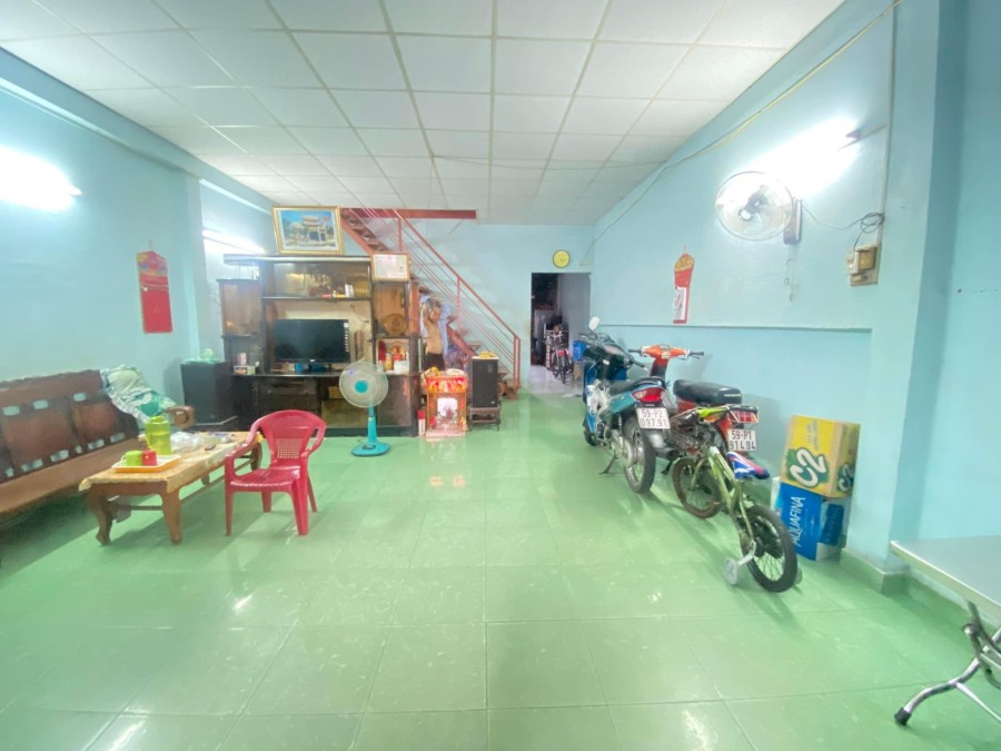 Bán nhà hẻm xe tải khu Bàu Cát Phường 10 Tân Bình dtsd 150m2 giá bán chỉ 13.6 tỷ