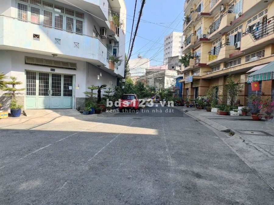 Bán nhà hẻm xe tải 8m Hoàng Hoa Thám Lê Trực, Phường 7, Quận Bình Thạnh, lh 0706362436