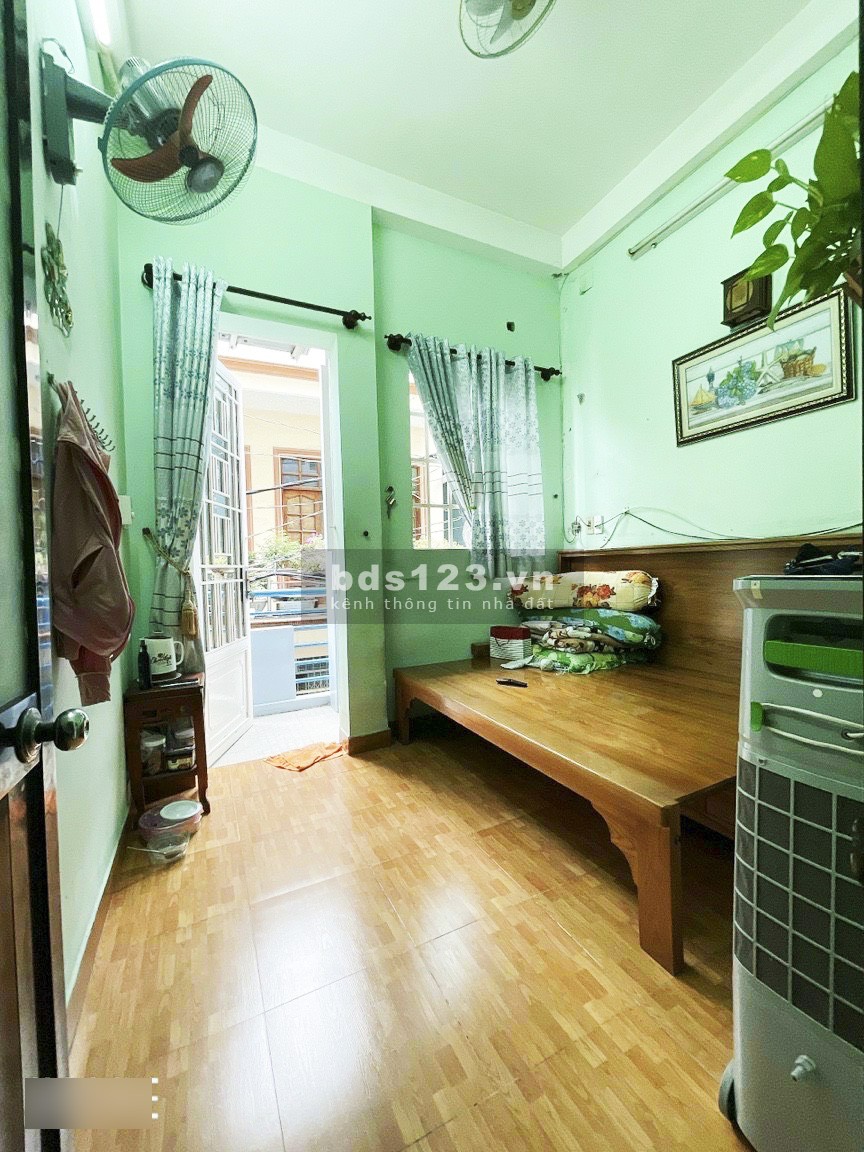 Bán nhà hẻm 865/1 cách mặt tiền đường Huỳnh Tấn Phát 30m, phường Phú Thuận, Quận 7