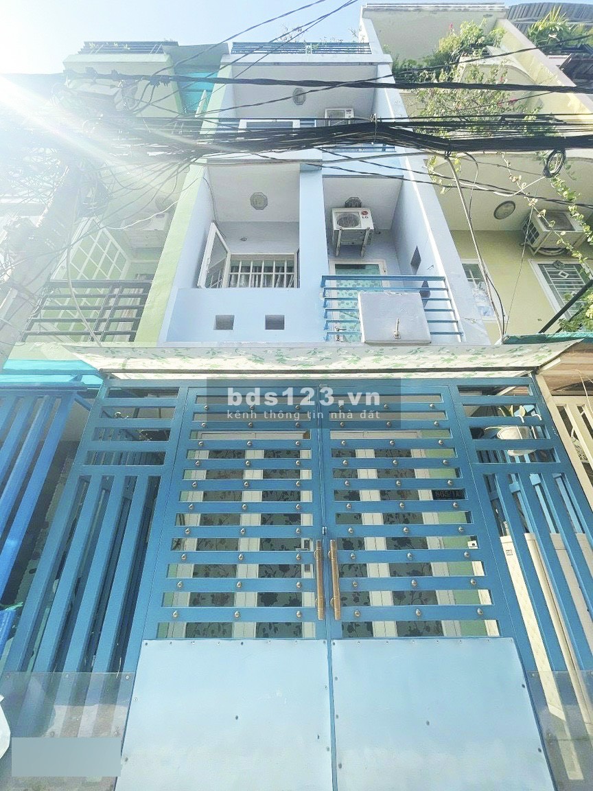 Bán nhà hẻm 865/1 cách mặt tiền đường Huỳnh Tấn Phát 30m, phường Phú Thuận, Quận 7