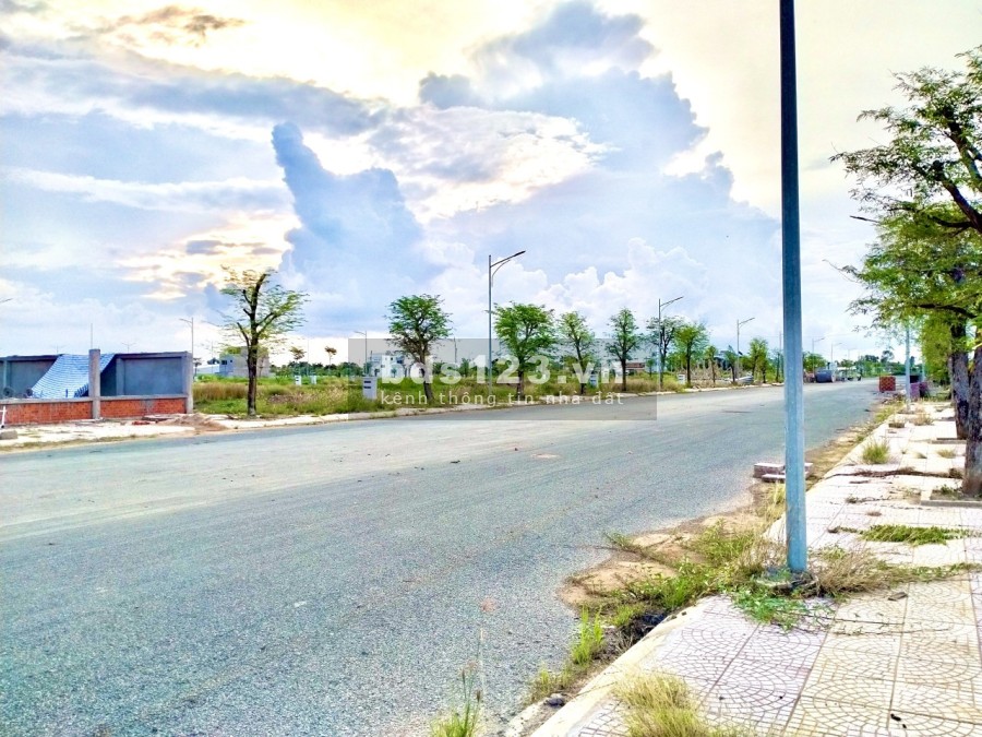 Bán đất nền thổ cư, vị trí đẹp pháp lý chín chủ, thương lượng, sổ hồng, lh 0879862766