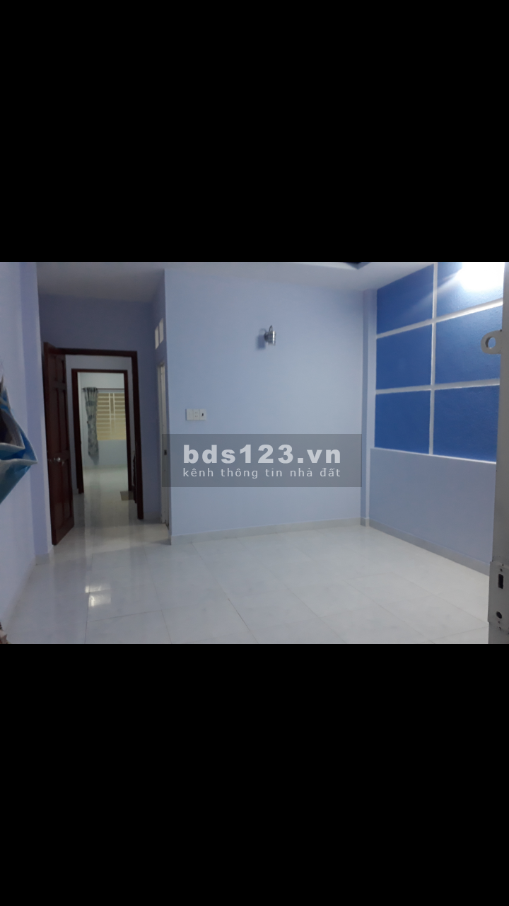 Bán nhà đẹp gần khu biệt thự cách Quốc Lộ 13 chỉ 100m giá tốt tiện đầu tư sinh lời cao