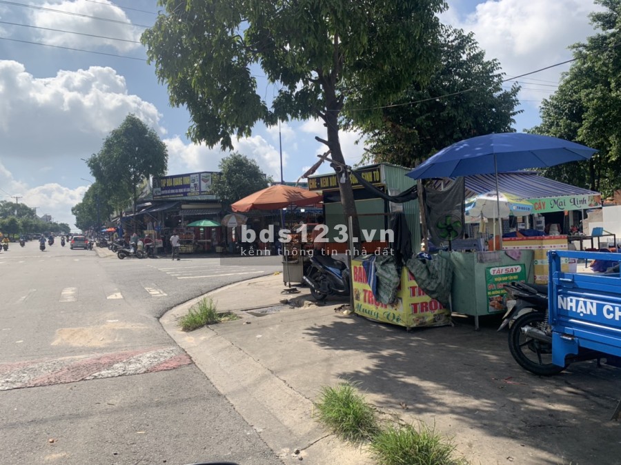 (chính chủ) bán gấp 2 lô đất diện tích 623m2 sát chợ và khu công nghiệp Bình Dương.