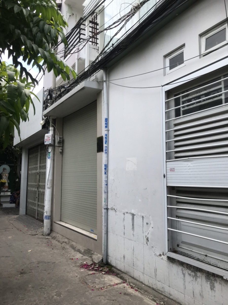 Nhà đẹp khu phân lô cao tầng vỉa hè 3m, Bùi Minh Trực Quận 8, dtsd 45m2, 3 tầng, giá 10.2 tỷ