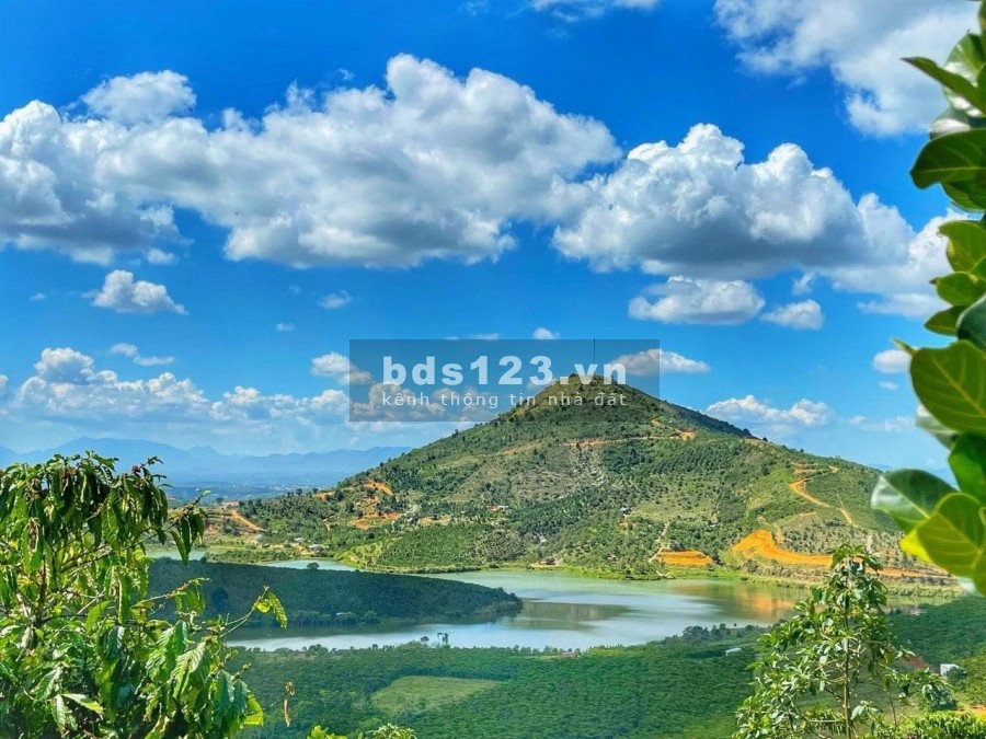 Em bán 5 Lô đất view hồ Đắk Lé Tuyệt đẹp giá dưới 1 tỉ, xe hơi tới tận đất.