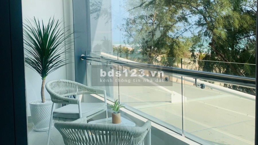 Căn hộ sát biển Charm Hồ Tràm, full nội thất, TT chỉ 588tr - cam kết LN tối thiểu 19.5% trong 3 năm