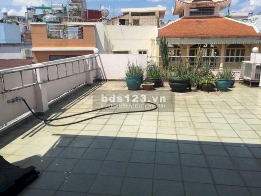 Chính chủ cần bán nhà Quận 11 hẻm xe hơi đẹp liên hệ 0916816899 giá tốt đầu tư