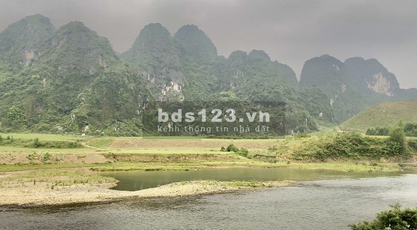 Siêu phẩm Sông Bôi đường chạy quanh đất, tay chạm nước bám sông 100m2, giá chỉ 950 nghìn/m2