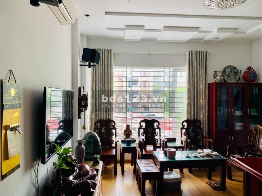Bán nhà lô góc ô tô tránh 140 Nguyễn Xiển 4 tầng x 50m2 giá 12 tỷ. LH 0912442669