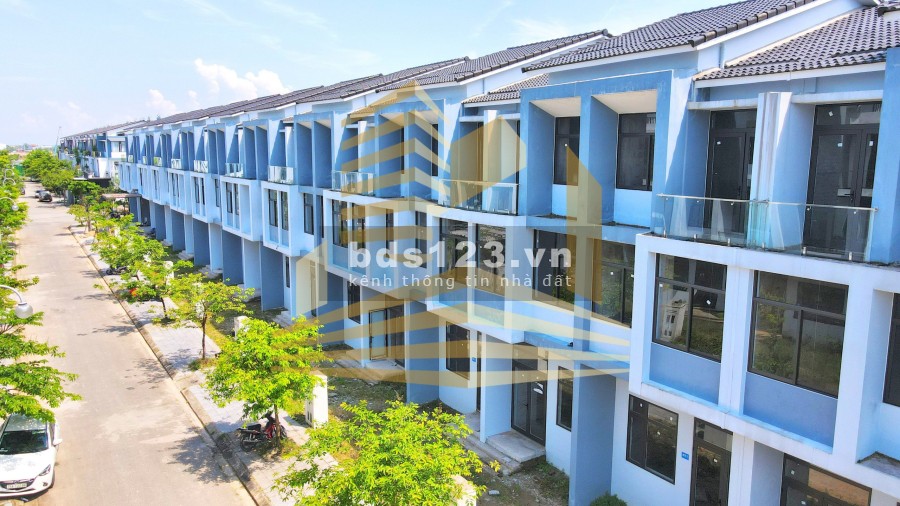 Nhà phố An Cựu diện tích sử dụng 81m2 tặng toàn bộ nội thất, giá tốt đầu tư sinh lời