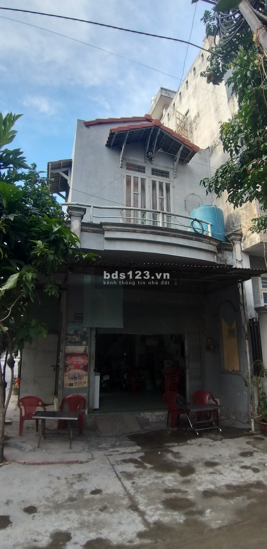 Nhà 1 tấm hai mặt tiền đường hẻm xe hơi vào được liên hệ 0906137479, khu dân cư đông