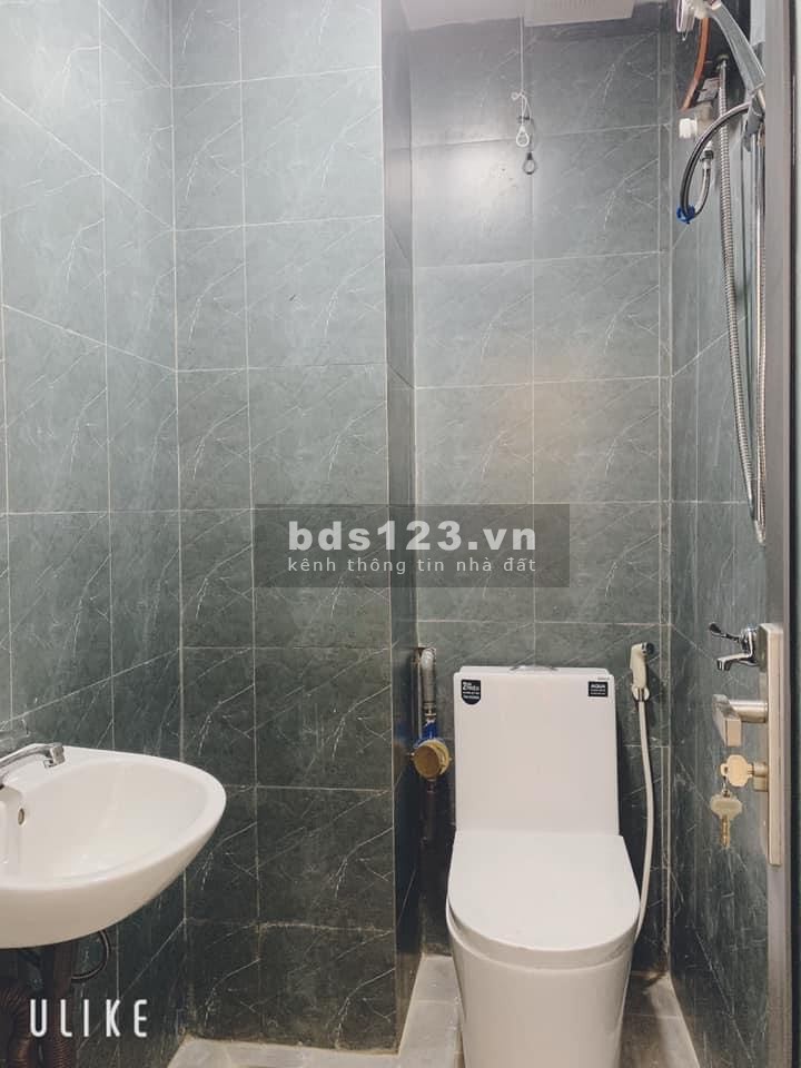 Bán gấp nhà cách mặt tiền Trương Định 5m, 1 trệt, 4 lầu giá bán chỉ 4.6 tỷ lh 0335709962