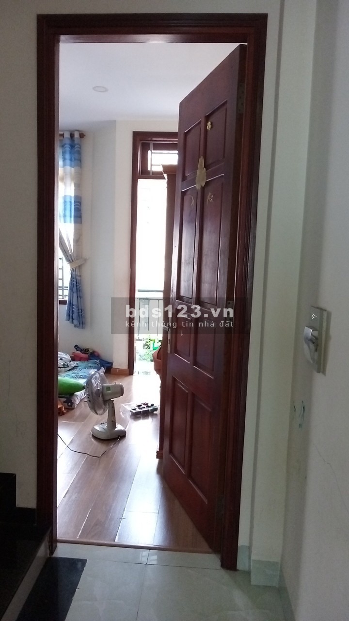 Cho thuê nhà 4 tầng diện tích 54m2 gần đường Phạm Văn Đồng Thủ Đức lh 0933044565