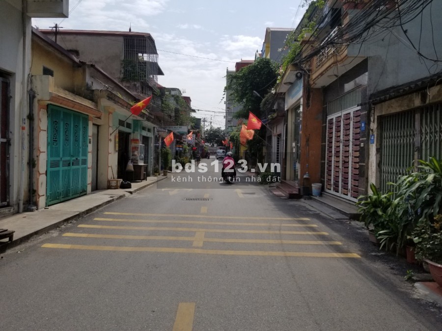 Bán gấp nhà oto vào, khu tập thể vkhnn Vĩnh Quỳnh, gần đường Ngọc Hồi 35 m MT 4 m giá 2,992.5 tỉ