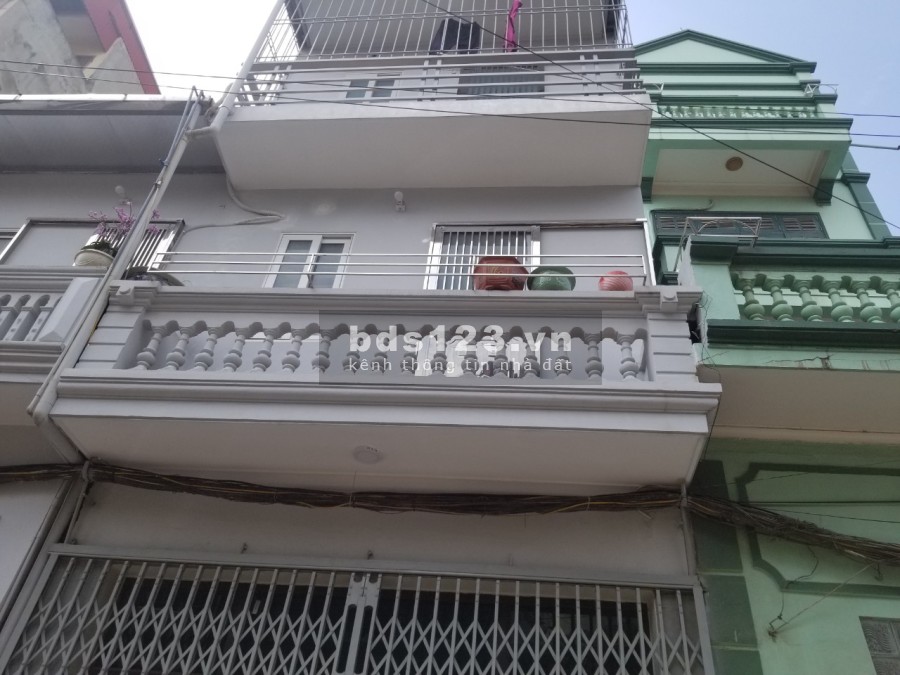 Bán gấp nhà oto vào, khu tập thể vkhnn Vĩnh Quỳnh, gần đường Ngọc Hồi 35 m MT 4 m giá 2,992.5 tỉ