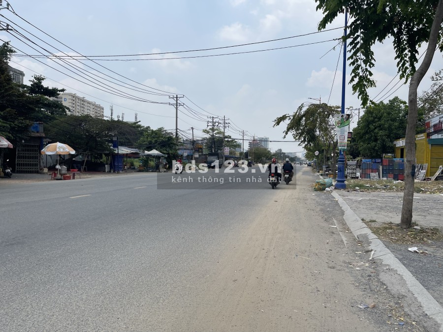 Bán đất mặt tiền Lương Định Của. Gía chỉ 71 tỷ, vị trí đẹp giao thông thuận tiện đi lại