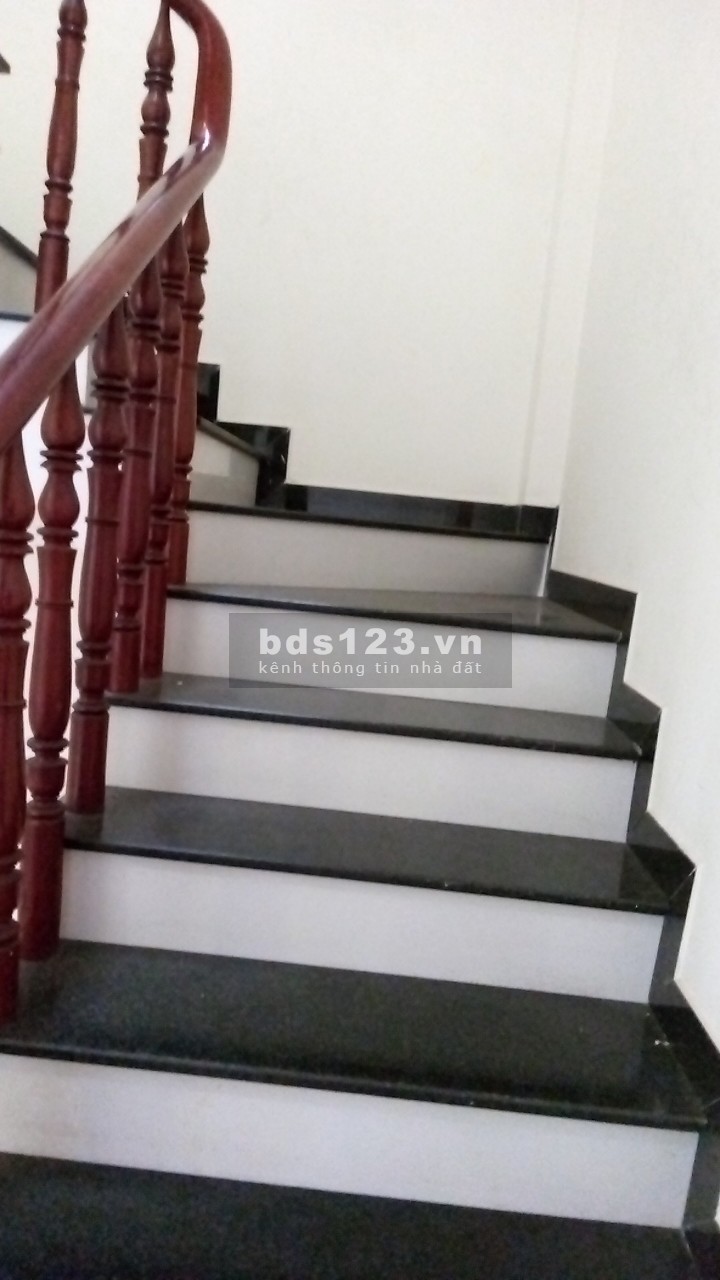 Cho thuê nhà 4 tầng diện tích 54m2 gần đường Phạm Văn Đồng Thủ Đức lh 0933044565